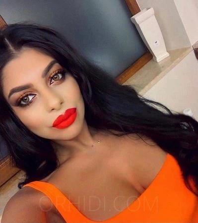 Va Nessa — 3 / 4