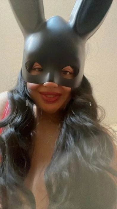 Juanita, Escort, Luxembourg