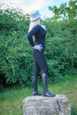 Lady Cora heute ab 17h in der Passion Factory — 9 / 20