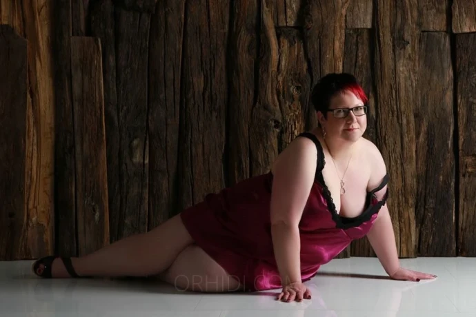 Lilly- Molliger,deutscher Busentraum — 16 / 22