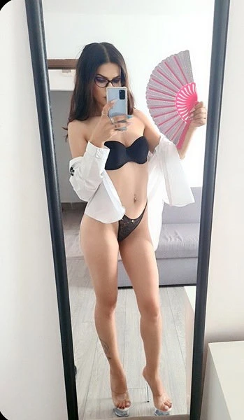 Carla — 5 / 7