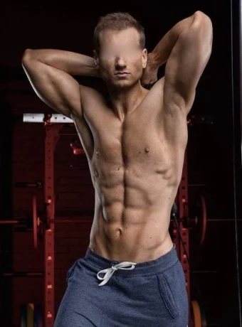 James — 1 / 4