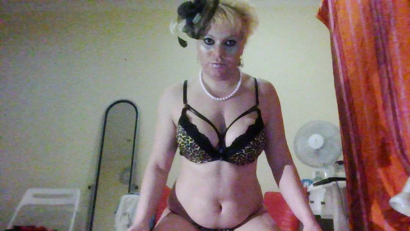 Natalie24 — 2 / 33