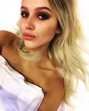 Eliska — 1 / 4