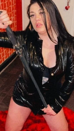 Emma Blow Job Queen — 2 / 3