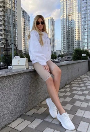 Eva — 3 / 4