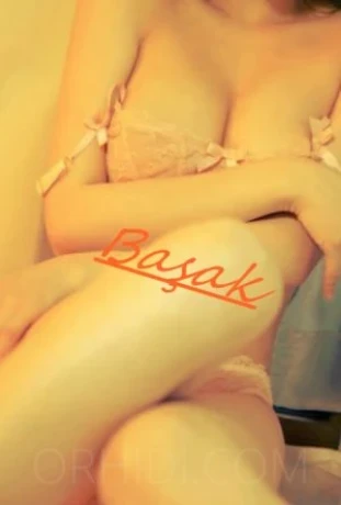 modelbasak — 1 / 3