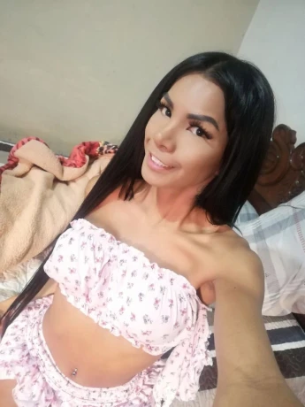 Naomi Cambell — 3 / 12