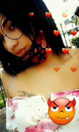 Mia Chevez — 5 / 8