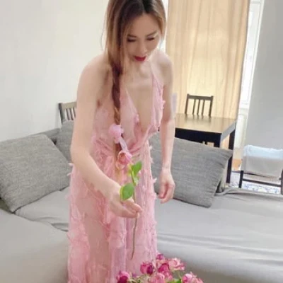 Miki, Escort, Berlin