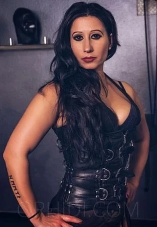 Lady Jacky im Studio Centric — 6 / 14