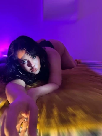 Livia De Castro — 3 / 12