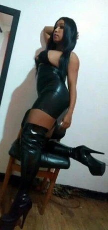 TS KOKO HOT XXL, PARTY FÜR Sie VORBEREITET — 4 / 5