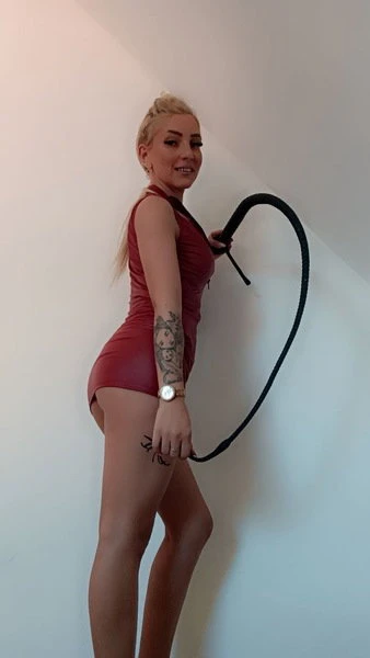 Adelina Ganz Neu — 3 / 13