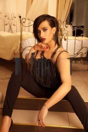 Agata Jidkova — 3 / 8