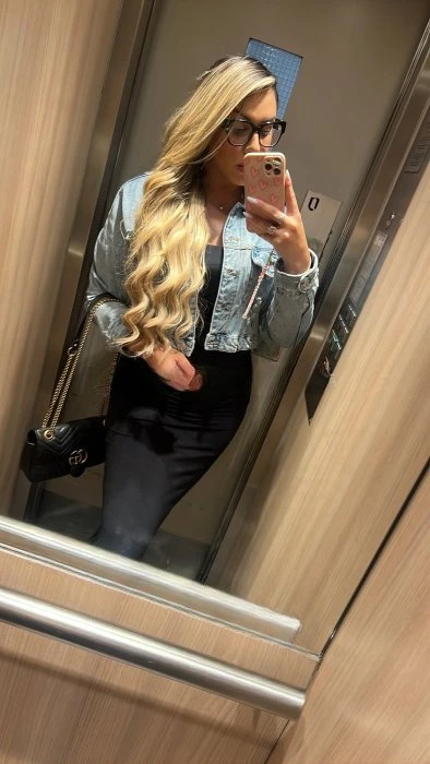 Alicia — 6 / 12