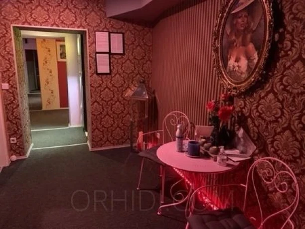 Club Monamie — 1 / 6