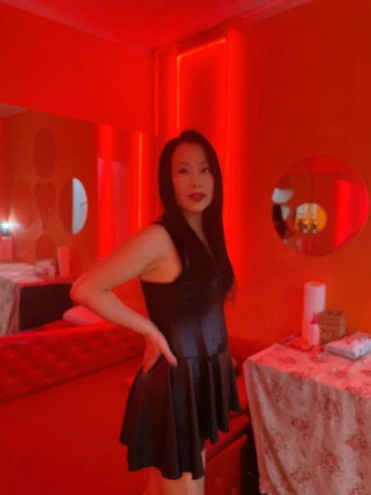 Yangyang, Escort, Vienna