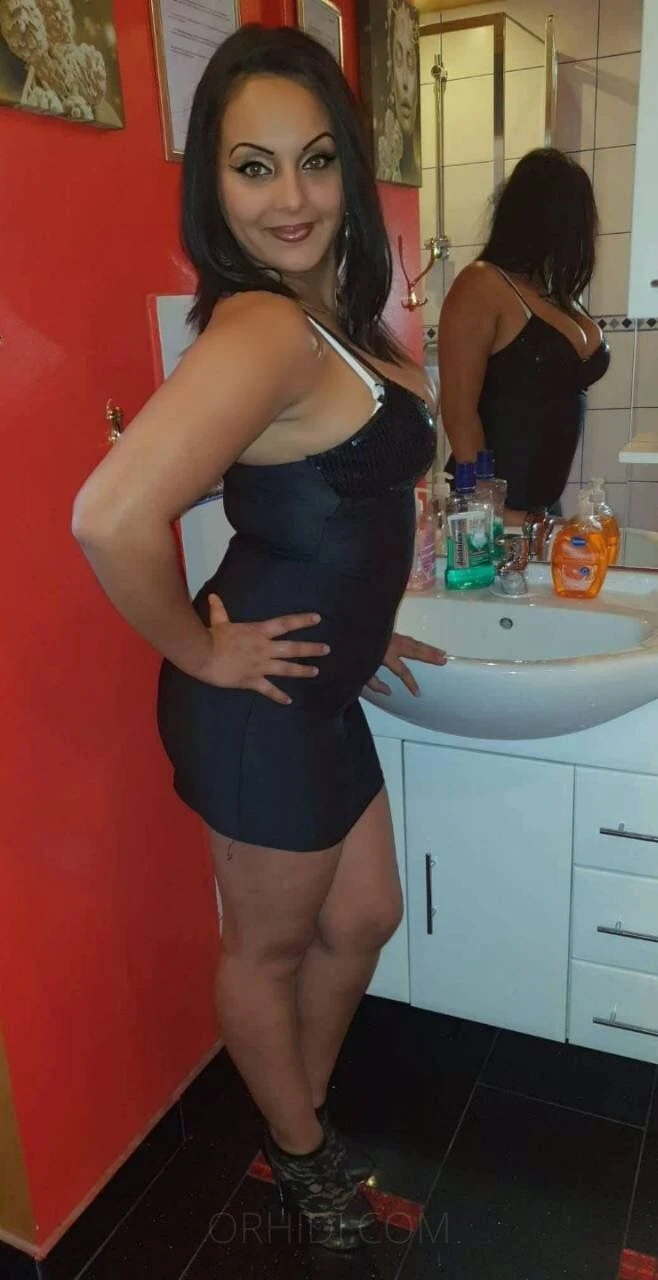 Gina, Escort, Munich