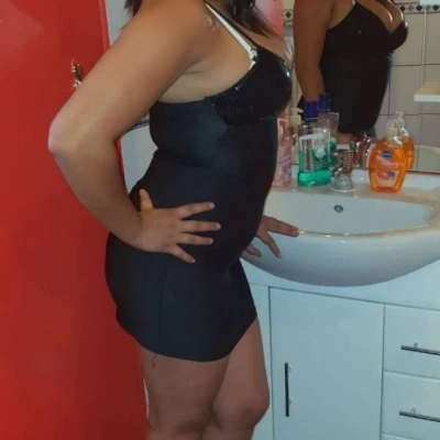 Gina, Escort, Munich