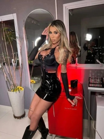 Karollayne Arruda — 4 / 12