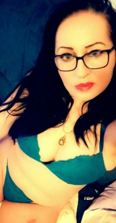 Andreea 52 — 16 / 44