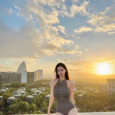 Carl, Escort, Qingdao