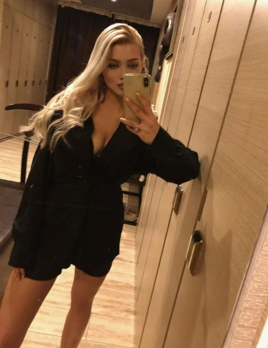 Julia — 4 / 6