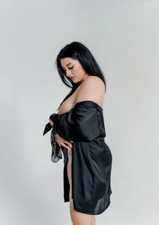Emma — 2 / 3