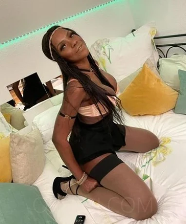 Naomi aus Frankreich — 2 / 8