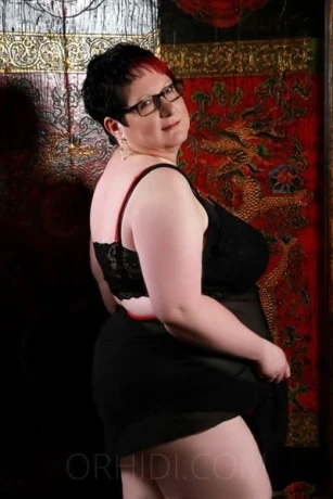 Lilly- Molliger,deutscher Busentraum — 5 / 22