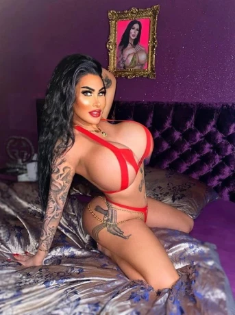 Amira — 12 / 14