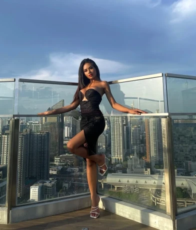 Hannah Lexi — 7 / 12