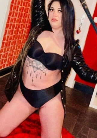 Emma Blow Job Queen — 1 / 3