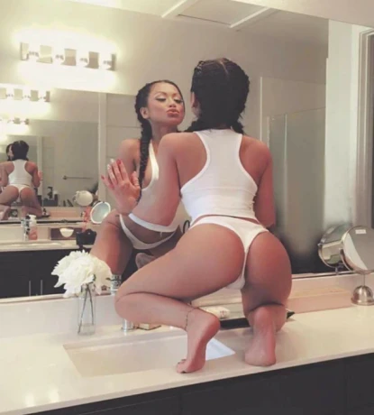 Sarah Shaw — 4 / 9