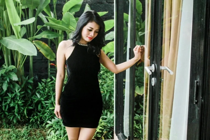 Laura Lust — 1 / 6