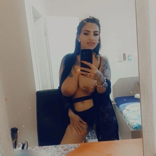 Ellysa Heiss Mega Oberweite Neu — 4 / 6