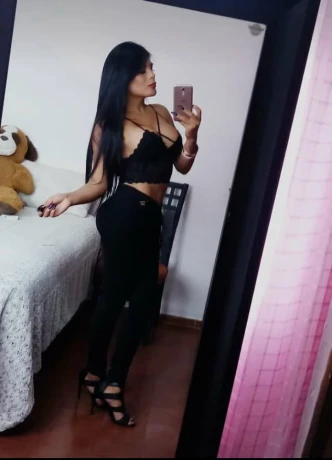 Fabiola Golden — 2 / 12