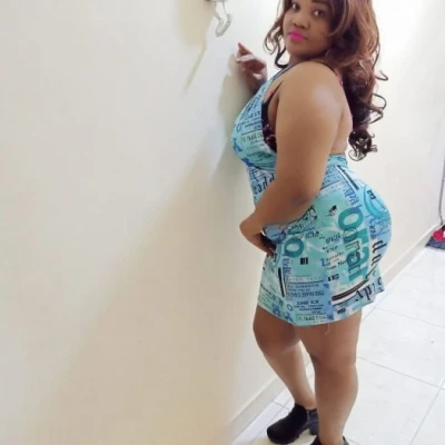 Nana, Escort, Manama