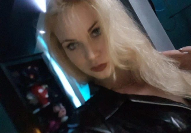 Lady Konstance — 12 / 17