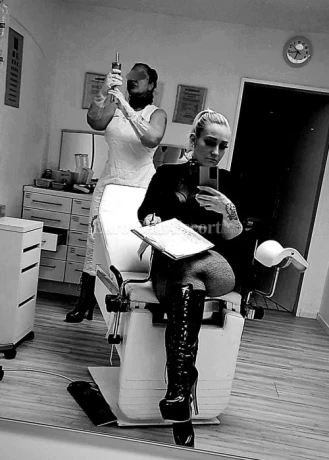 Mistress Queen Lara — 11 / 12