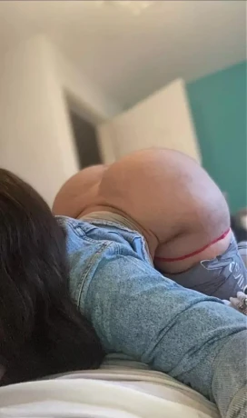 Big Booty Queen — 1 / 3