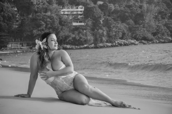 NEU! MIRIAM - SCHÖNER BODY — 11 / 12