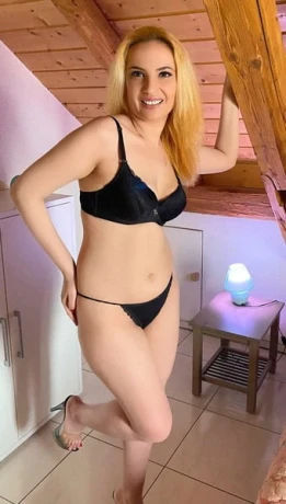 Mira - Haus- und Hotelbesuche — 1 / 3