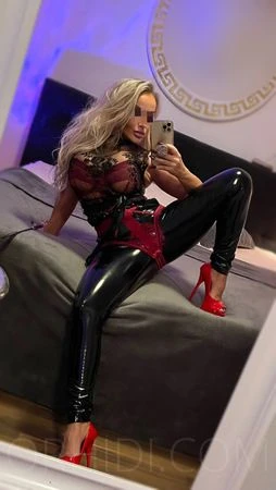 Lady Natalia — 16 / 24