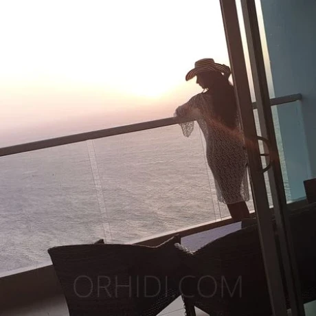 TS Tania Vila Ganz Neu — 9 / 12