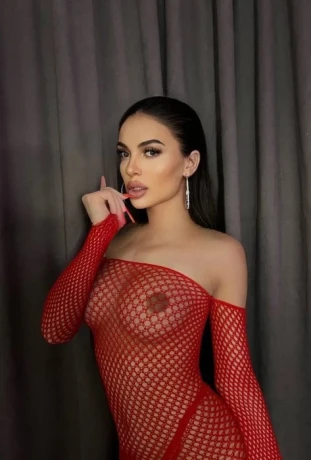 Charlotte — 1 / 10