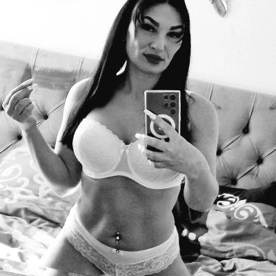 Natascha Deepthroat Kunstlerin, Escort, Essen