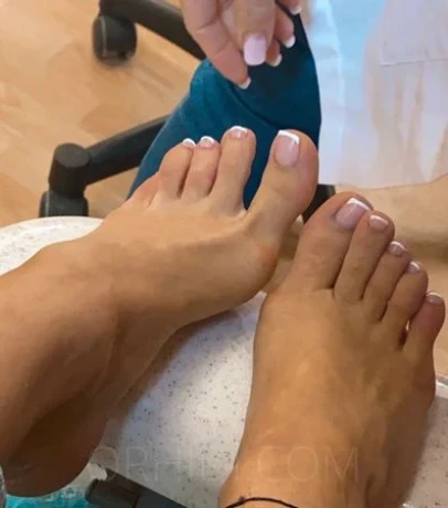 Skinny Girl 18+ Gizem — 14 / 23