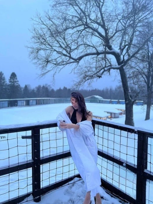 Adriana — 3 / 5